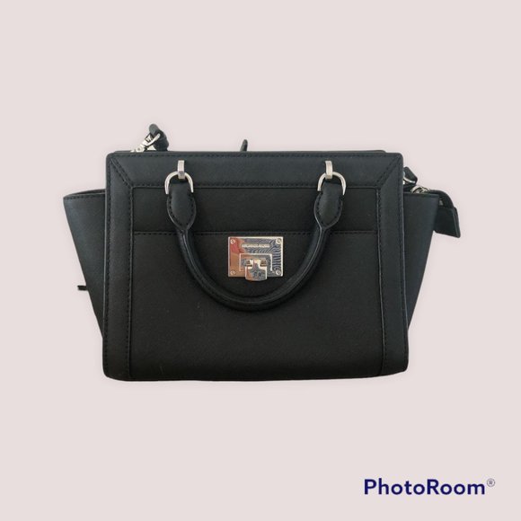 Michael Kors premium handbag, crossbody, black colour, like new condition - Picture 1 of 10